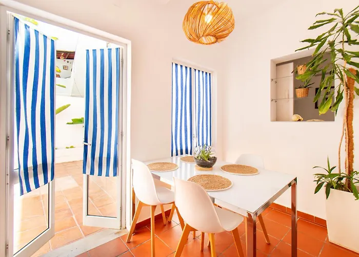 瓜迪亚纳河公寓 维拉·雷阿尔·德·桑托亚