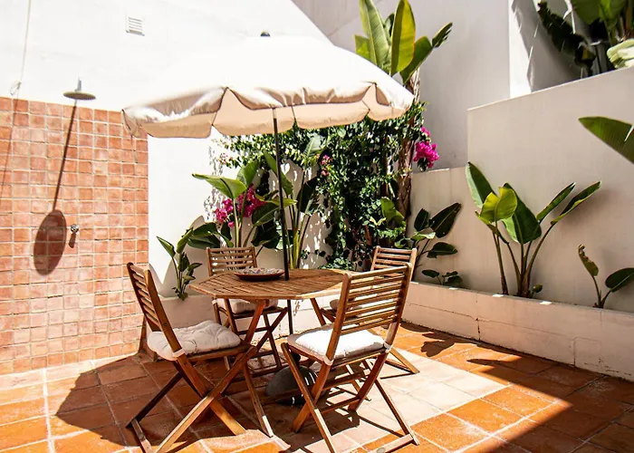 瓜迪亚纳河公寓 *